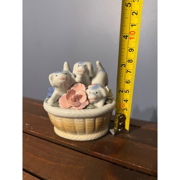 Vintage Porcelain Figurine 3 Blue & White Puppies In Basket‎ With Flowers 3" - Picture 9 of 9